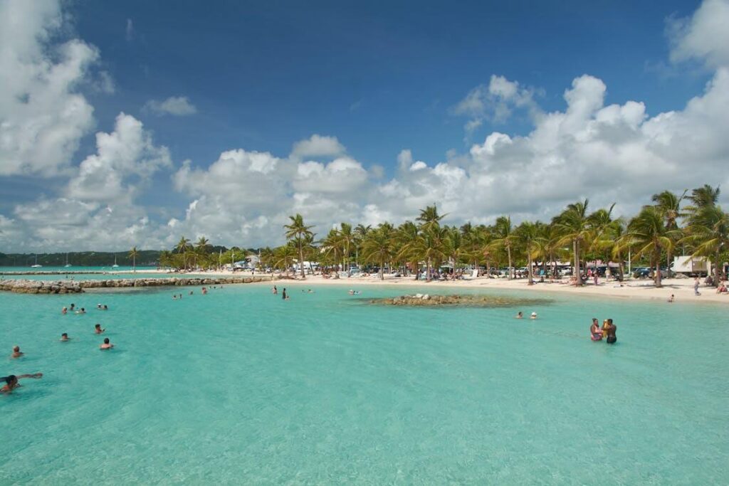 Descubre la Belleza del Caribe en un Viaje a Guadalupe