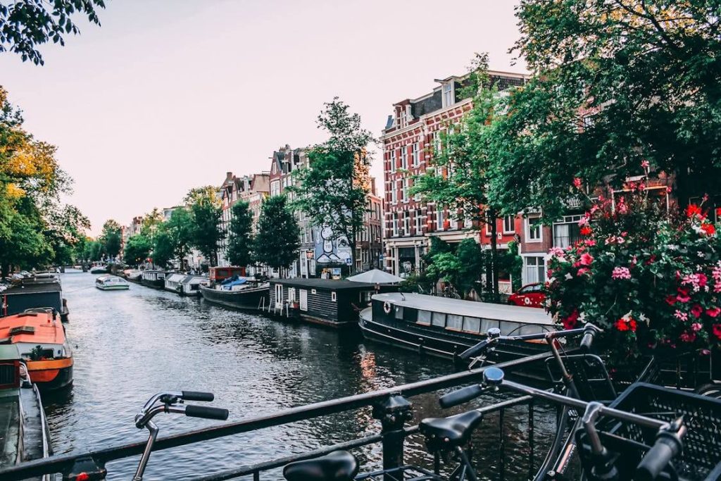 ¿Qué tal un viaje a Ámsterdam Lugares Turísticos y Consejos