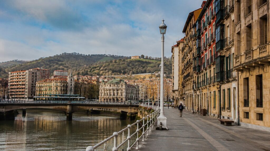 Qué-hacer-en-Bilbao-guía-completa-para-la-ciudad